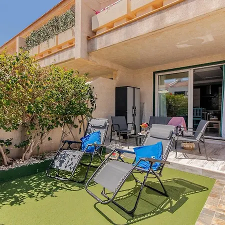 Refreshing Oasis Apartment