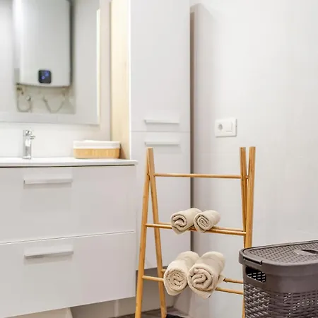 Refreshing Oasis Apartment *